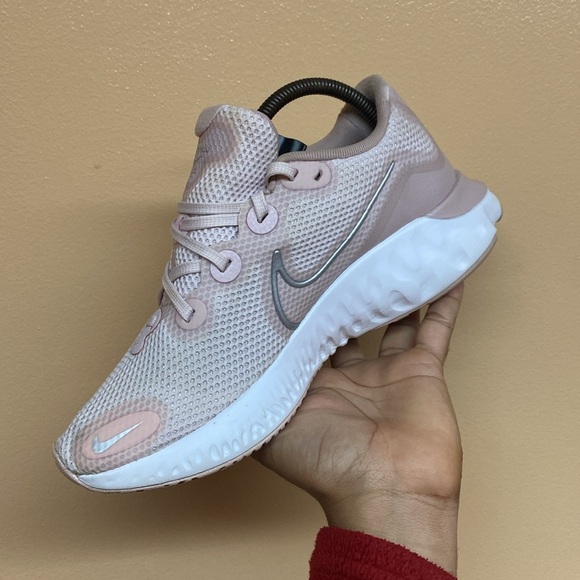 Nike Renew Run “Barely Rose” - Picture 13 of 17